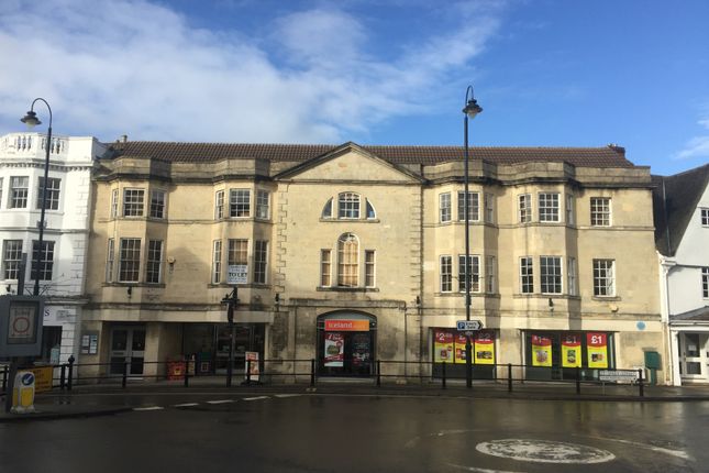 Office to let in Market Place, Chippenham