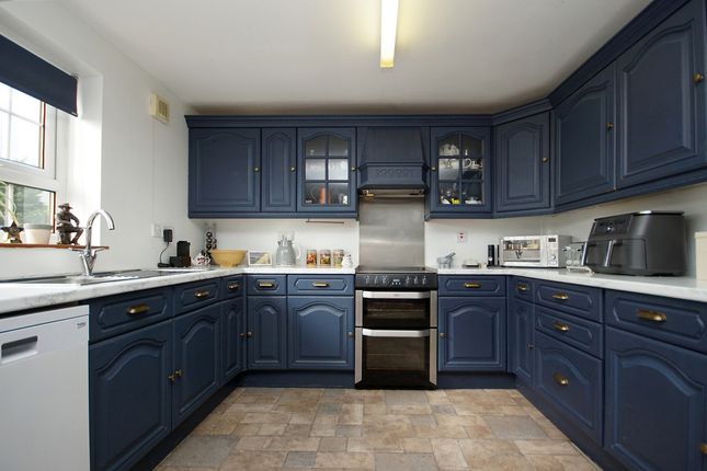 10, Jubilee Way,, Berkeley photo 2