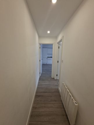 Edgware photo 4