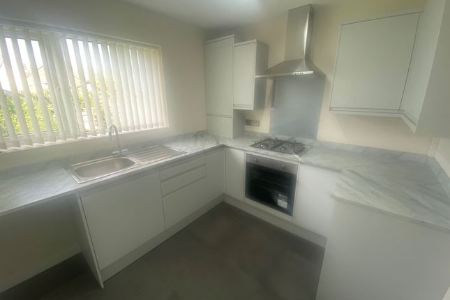 Flat 2, Wirral photo 4