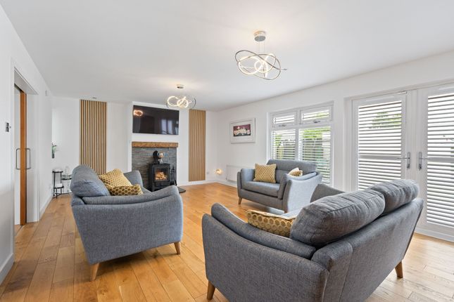 10 Maryfield Drive, Bo'ness photo 4