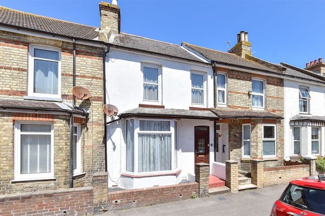 2-bed house on Warren Road, Folkestone, £150,000