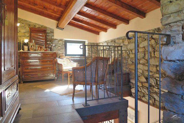 Farmhouse for sale in Massa-Carrara, Licciana Nardi, Italy