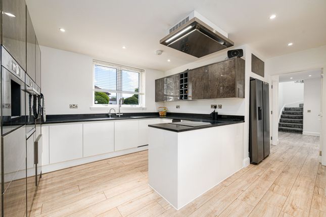 27 Fairfield Road, Dundee photo 3
