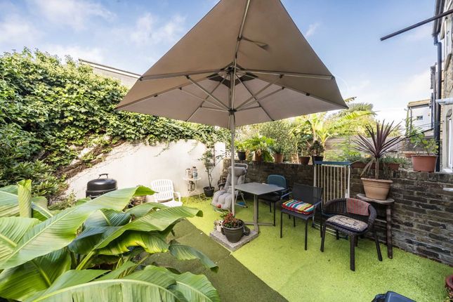 5, Earlsmead Road, London photo 4