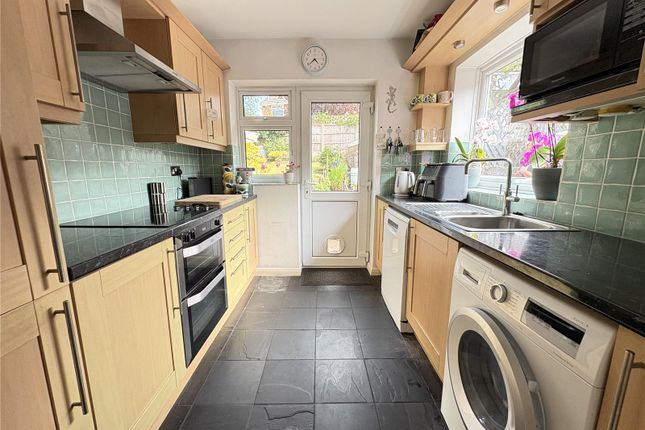 10, Ferndale, Surrey photo 3