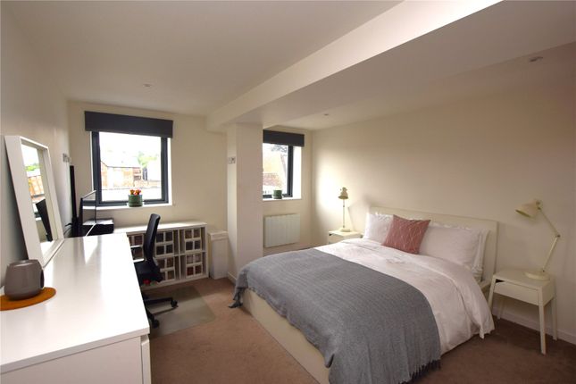 Flat 5 Wey River House,, 22 High Street, Hampshire photo 4
