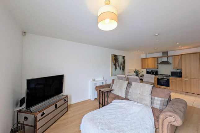 4, Cedar Apartments, Wakefield photo 5