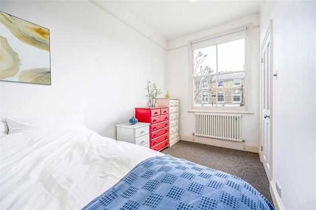 Flat 4, 7, Loftus Road, London photo 3