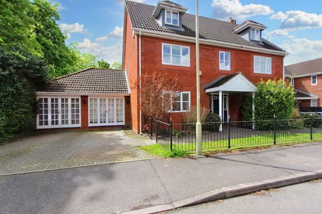 Thumbnail Detached house to rent in Taylor Drive, Bramley
