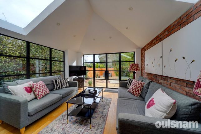 2, Coach Cottages, Birmingham photo 2