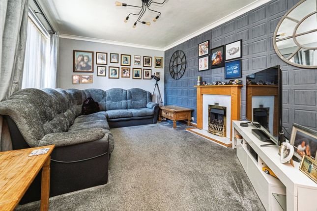 30, Tamar Grove, Hull photo 2