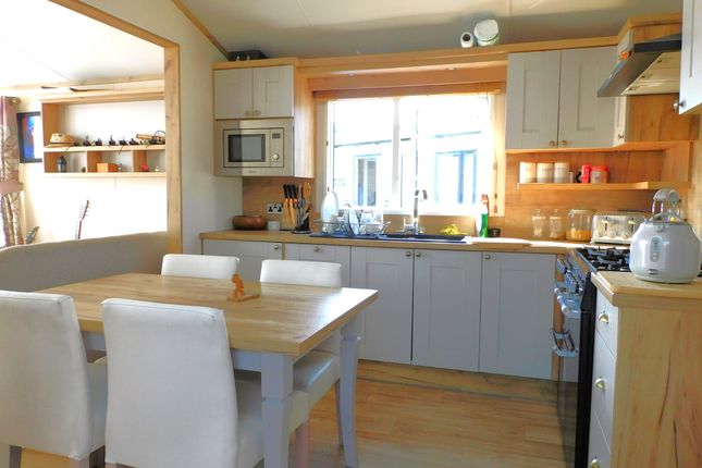 39 Foremans Bridge Caravan Park, Sutton St James photo 2