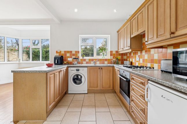 50 Manor Road North, Esher photo 4