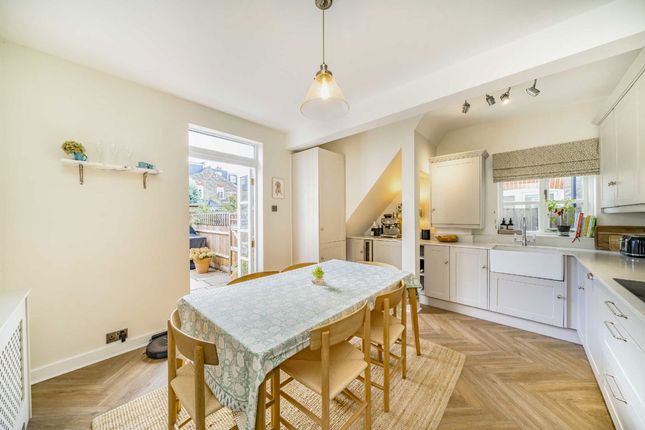 26, Quinton Street, London photo 4