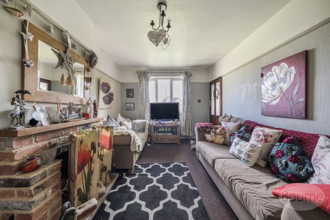54, Ockford Ridge, Godalming photo 2