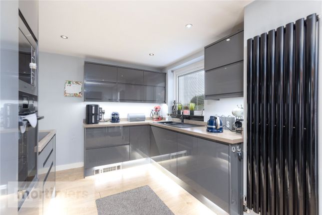 4, Beaver Close, Blackburn photo 2