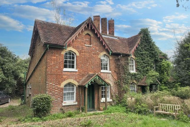 Thumbnail Semi-detached house for sale in 313 Shipbourne Road, Tonbridge, Kent
