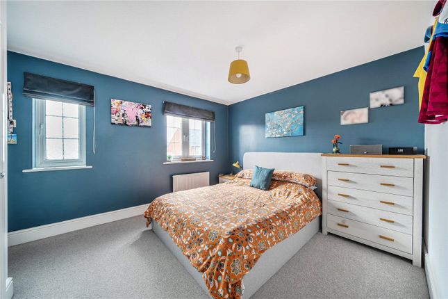 SNG RESALE OR, 27, Minerva Road, Tadley photo 4