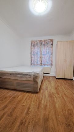 Ickenham Road, Ruislip photo 4