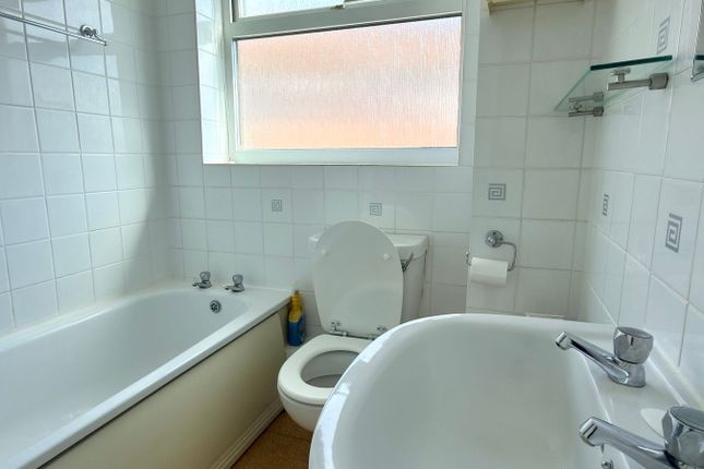 11, Gupshill Close, Tewkesbury photo 4