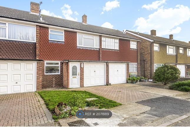 Thumbnail Terraced house to rent in Heatherlands, Sunbury-On-Thames
