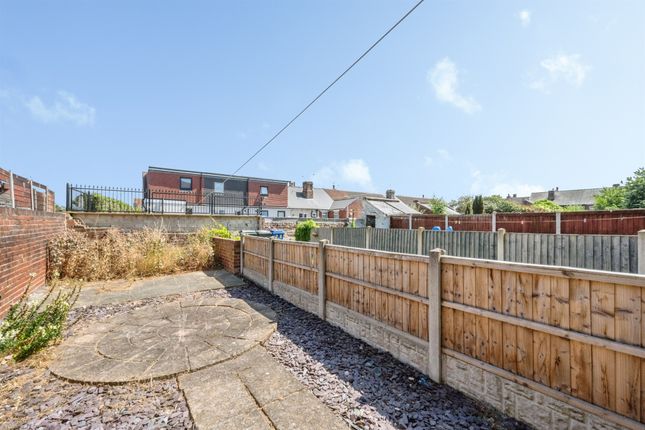 30, Oxford Street, Mexborough photo 4