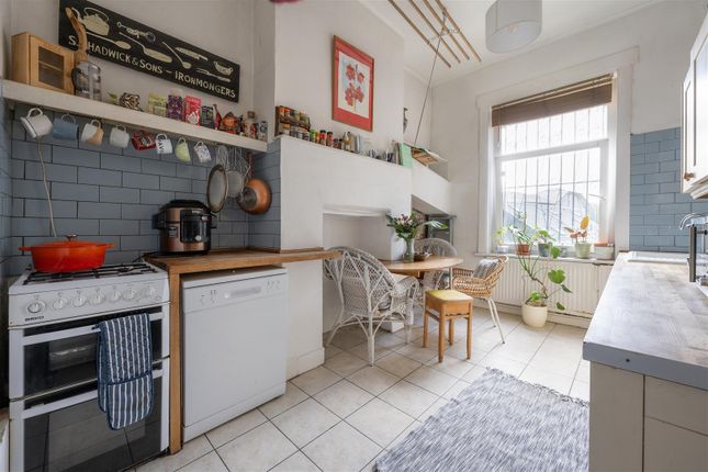 Lower Clapton Road, E5