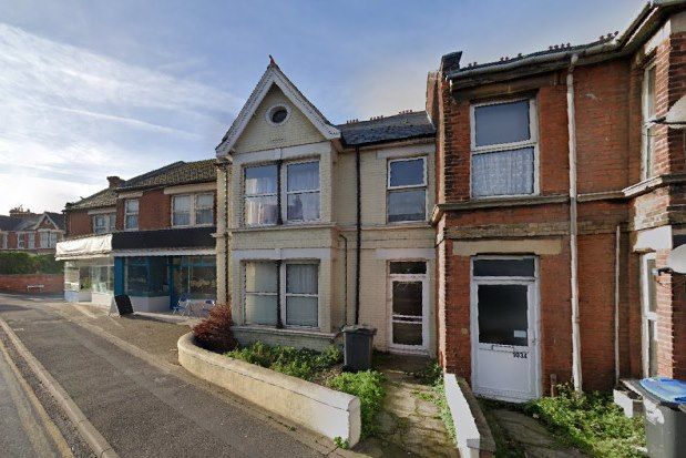 Flat to rent in Ramsgate Road, Margate