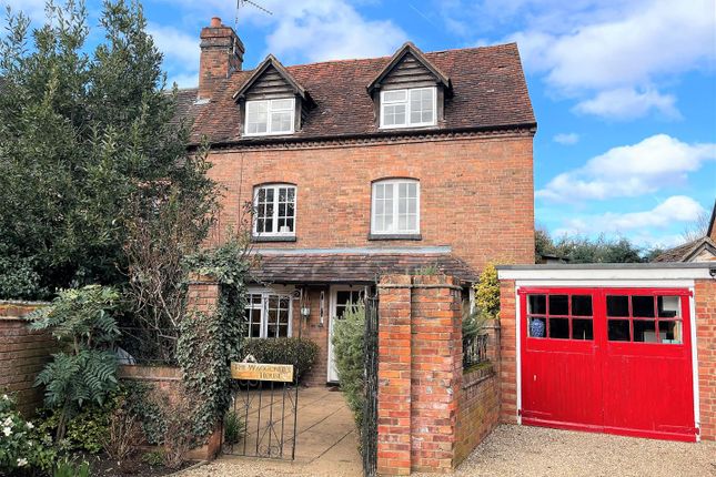 Thumbnail Cottage for sale in Bridge End, Warwick