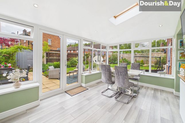 15 Oxbarn Road, Stafford photo 3