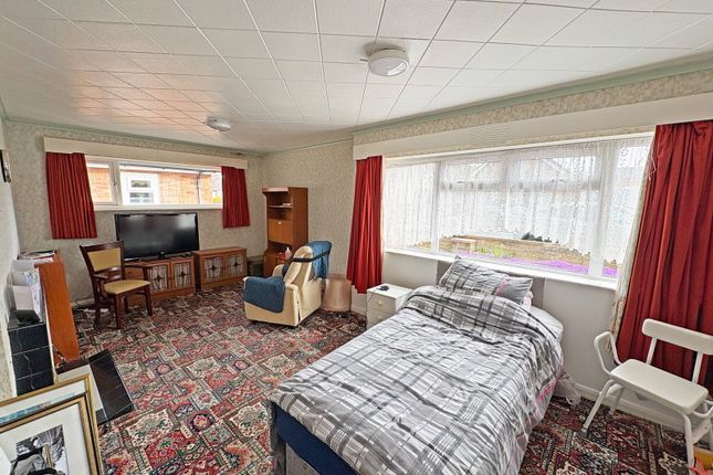 47, Queens Road, Skegness photo 3