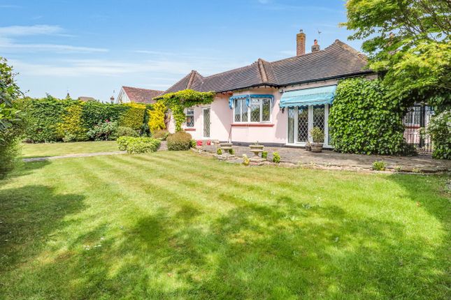 255, Thorpe Hall Avenue, Thorpe Bay photo 2