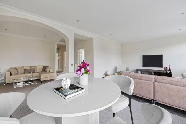 Lennox Gardens, London photo 3