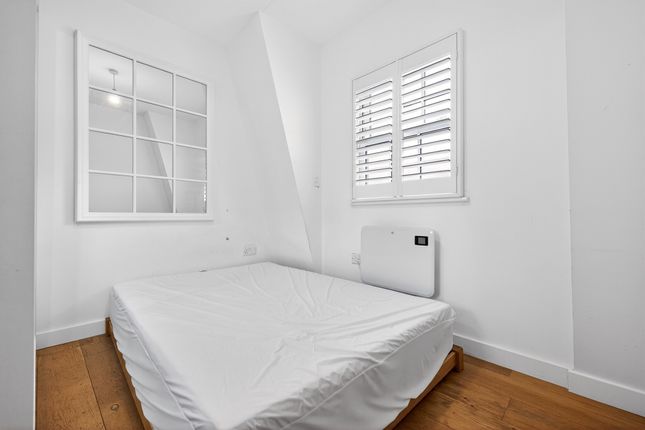 Flat 6, 1, East Street, London photo 4