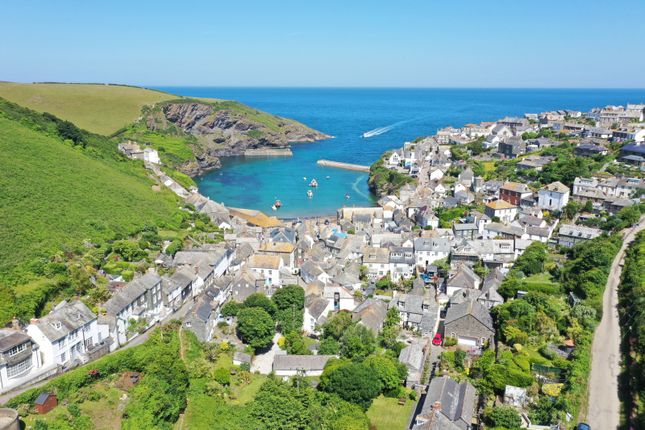 Gully Loft, Above 19 Fore Street, Port Isaac photo 2