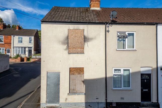 2-bed house on 32 High Street, Gainsborough, £5,000