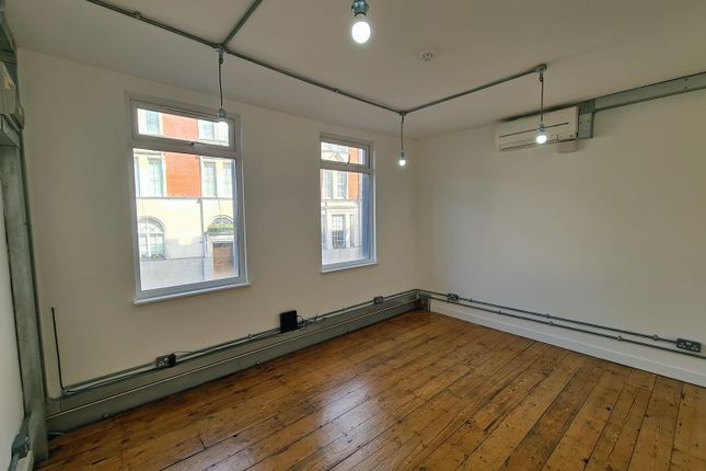Thumbnail Office to let in First Floor Front, 372 Old Street, London
