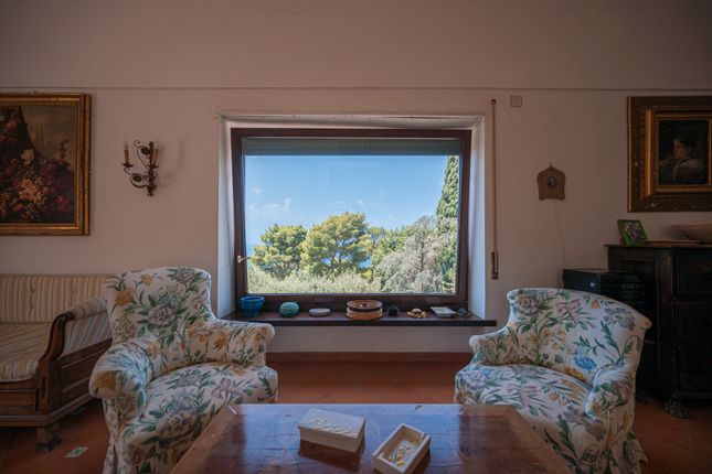 Villa for sale in Anacapri, Naples, Campania, Italy