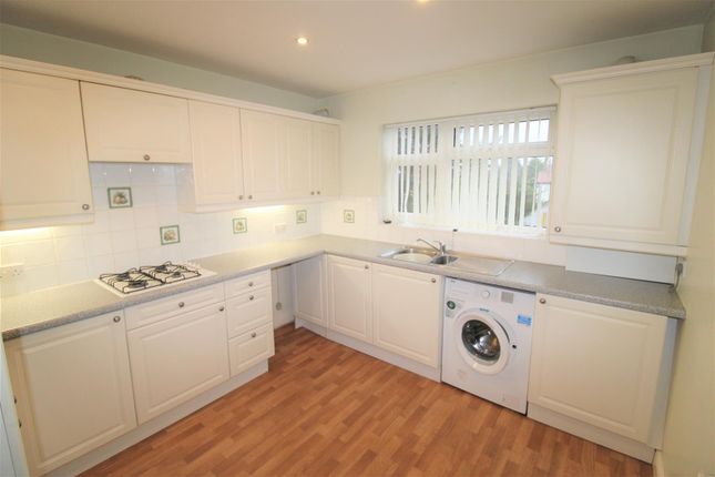 Apt 4, 42 Dowhills Road, Liverpool photo 3