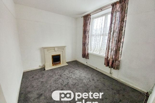 117, Aberdare photo 3