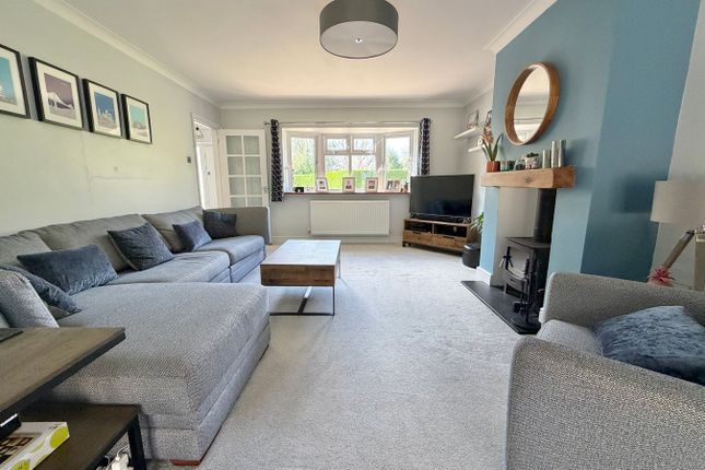 17, Fern Close, FRIMLEY photo 4