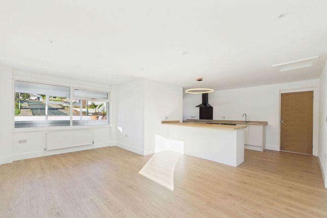 17 Peasland Road, Torquay photo 4