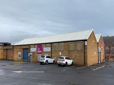 Retail premises to let in Roker Avenue, Sunderland
