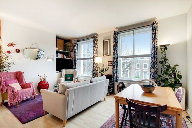 2 bed flat for sale in Tollington Road, London N7