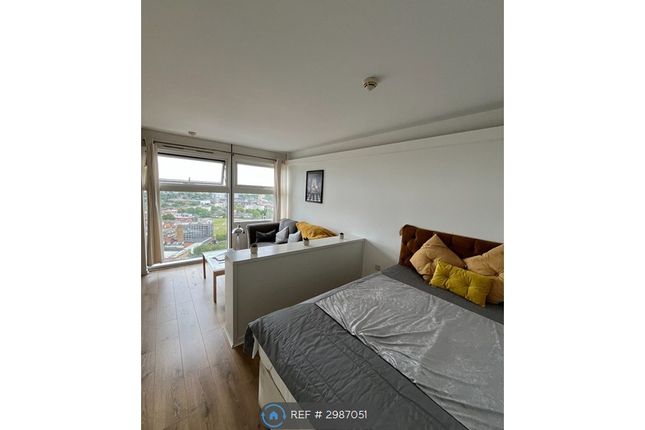 Apartment, The Cube Wharfside Street, Birmingham photo 3