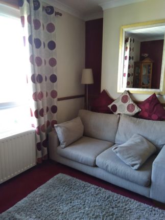 Flat to rent in Dykemuir Street, Glasgow, City Centre North, Two Bedroom Furnished Flat