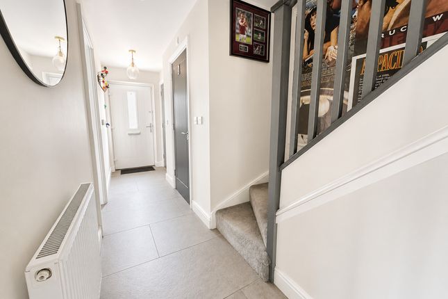 8, Bullwood Hall Lane, Hockley photo 4