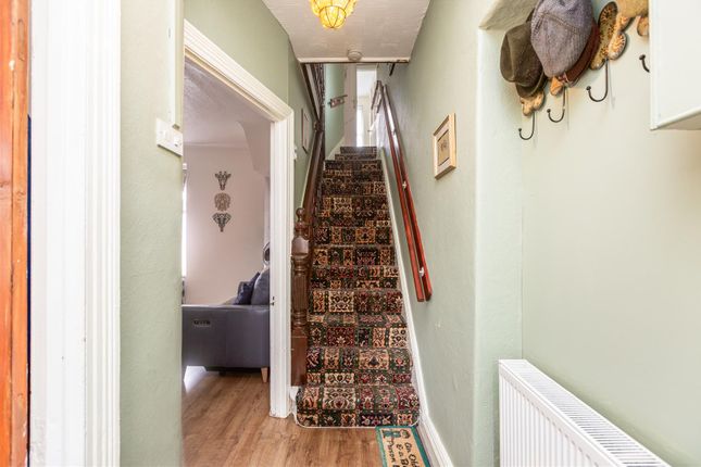 31, Frondeg Terrace, Llanelli photo 2