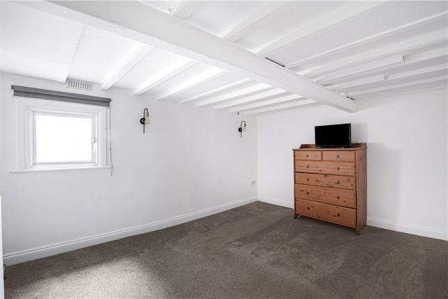 Terraced house for sale in Oval Road, Croydon